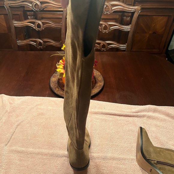 Gianni Bini heeled over the knee boots size 10 worn once! - Picture 7 of 7